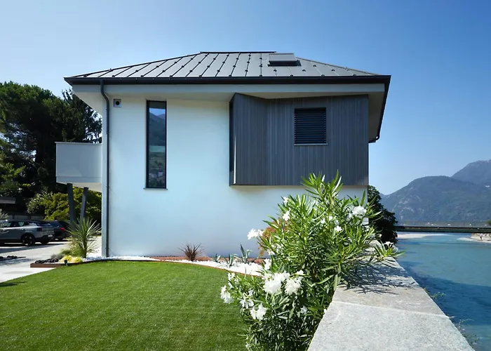 The By The River Semesterbostad Bellano